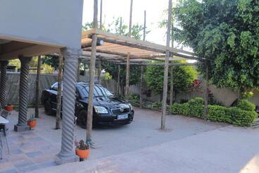 پانسیون Global Guest House