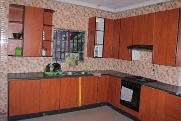 پانسیون Global Guest House