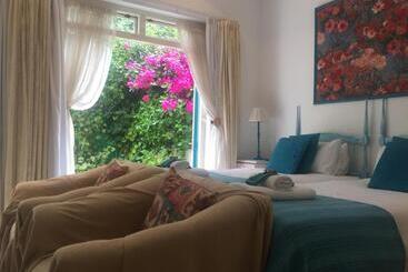 پانسیون Norfolk Guest House
