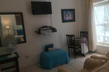 پانسیون Norfolk Guest House