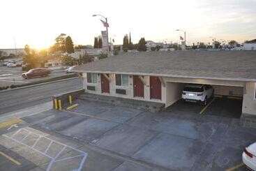 Sun Light Motel