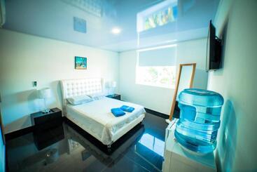 هاستل Ocean Blue Beach