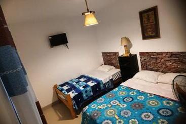 پانسیون Hostal Brisa Marina