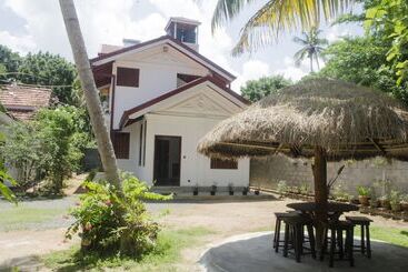 پانسیون Surfbayvilla