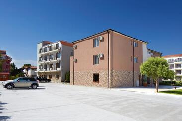 Complex Moskoyani