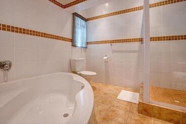 پانسیون Amour Guest House