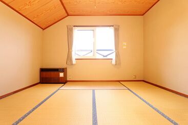 پانسیون Guesthouse Kinzaza