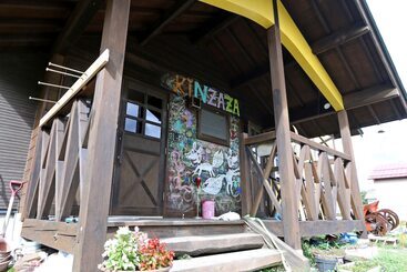پانسیون Guesthouse Kinzaza