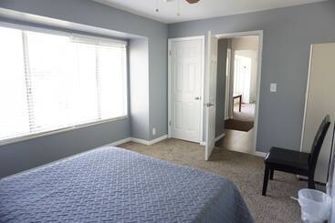 پانسیون Large Room Near Uvu & Byu