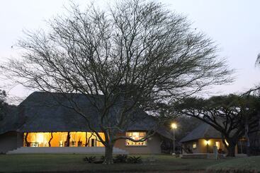 پانسیون La Barune Game Lodge