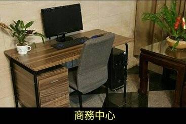 هاستل Gin Jian Commercial