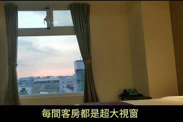 هاستل Gin Jian Commercial