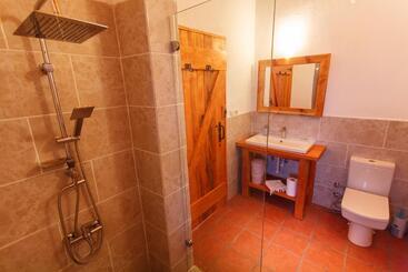 پانسیون Ionia Guest House