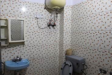 هاستل Rajdhani Inn