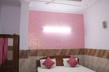 هاستل Rajdhani Inn