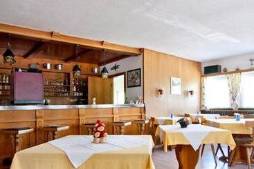 Panzió Garni Appartement Collina