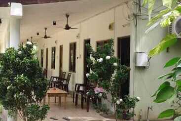 پانسیون Vasuki Guest House