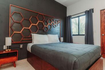 Che Holbox Hostel & Bar Adults Only