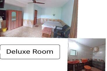 پانسیون Leon Hide Out Guest House