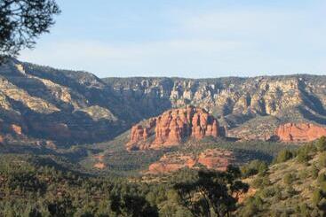 Sedona Cathedral Hideaway B&b & Spa