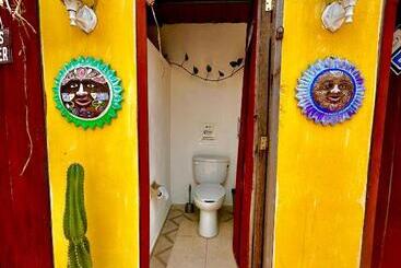 هاستل Hostal Guacamayas