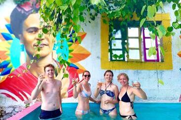 هاستل Hostal Guacamayas