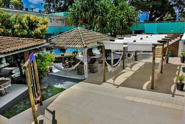 پانسیون Grandville Hotel Pousada