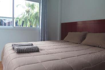پانسیون Your Place Inn Surin