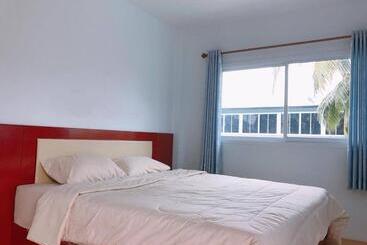 پانسیون Your Place Inn Surin
