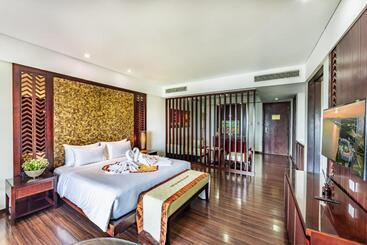 Vietsovpetro Ho Tram Beach Resort & Spa