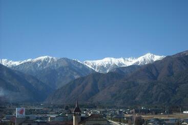 هتل Komagane Premont