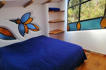 پانسیون Hostal Las Olas