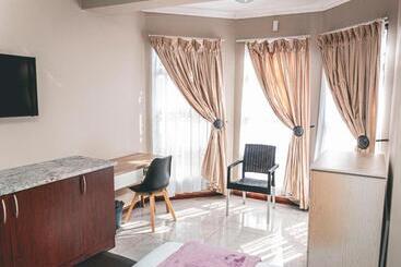پانسیون Khutso Boutique