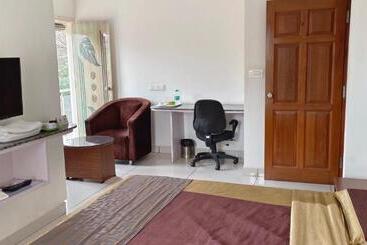 پانسیون Sugamya Corner Guesthouse