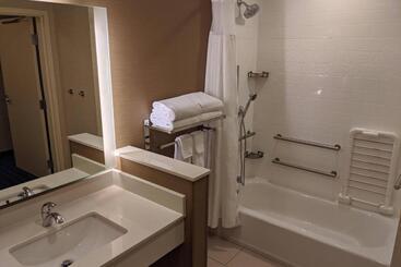 هتل Fairfield Inn & Suites By Marriott Phoenix Tempe/airport