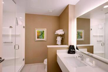 هتل Fairfield Inn & Suites By Marriott Phoenix Tempe/airport