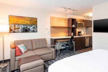 هتل Towneplace Suites By Marriott Louisville North