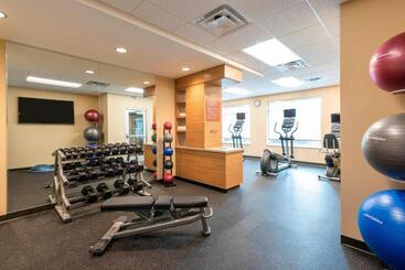 هتل Towneplace Suites By Marriott Louisville North