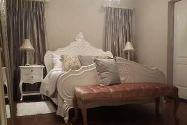 پانسیون Lavender House