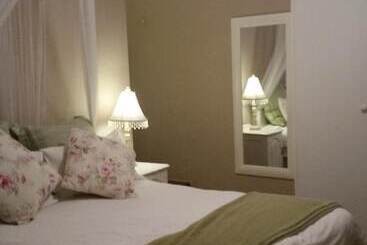 پانسیون Lavender House