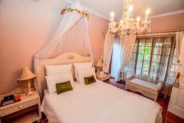 پانسیون Lavender House