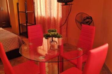 پانسیون Travel House
