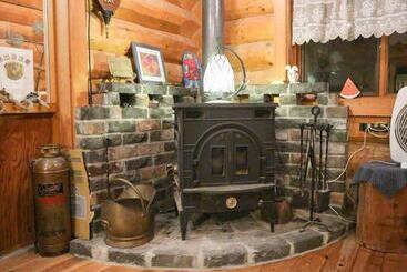 هاستل Canadian Loghouse Inn Azuminoyujin
