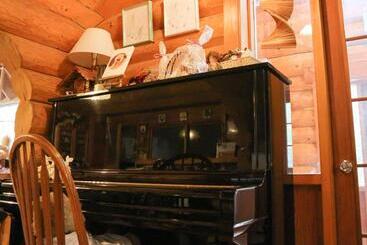 هاستل Canadian Loghouse Inn Azuminoyujin
