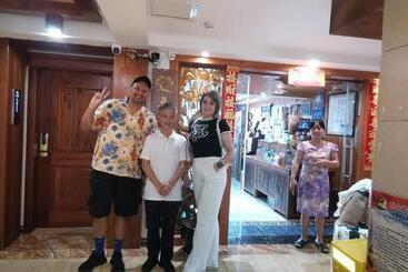 Doudou Meilan Fengqing Inn