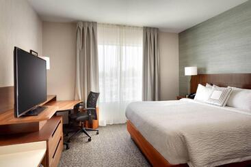 هتل Fairfield Inn & Suites By Marriott Springfield North