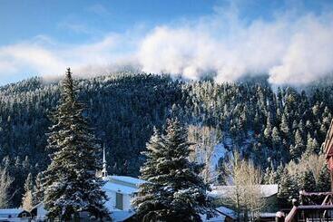 فندق The Lodge At Red River