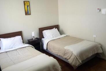 پانسیون Hostal Los Castanos