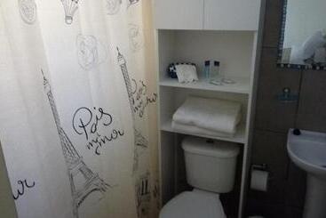 پانسیون Hostal Los Castanos
