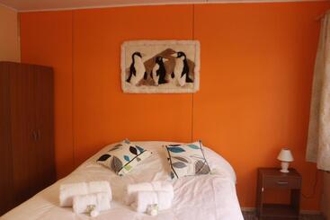 هاستل Hostal Baquedano